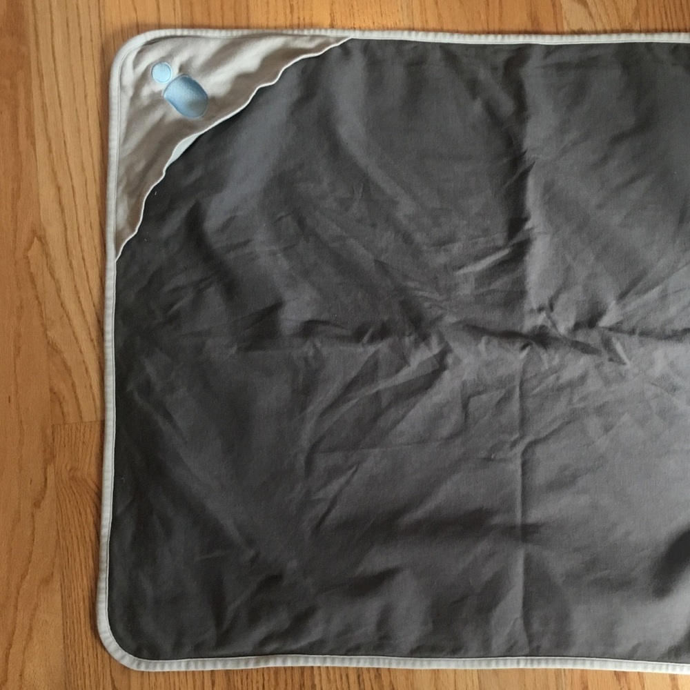 Belly Armor Belly Blanket in Gray.